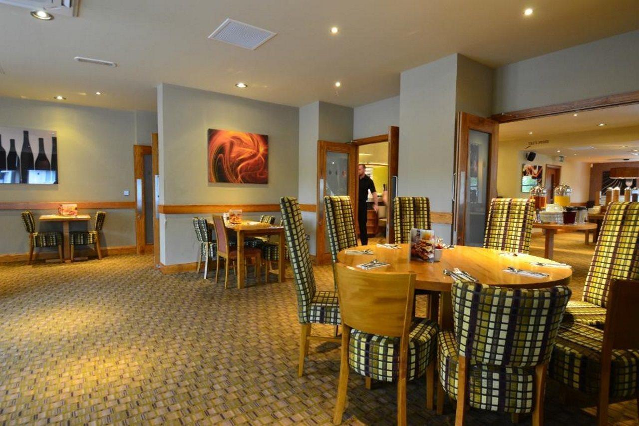 Premier Inn Inverness West Dış mekan fotoğraf