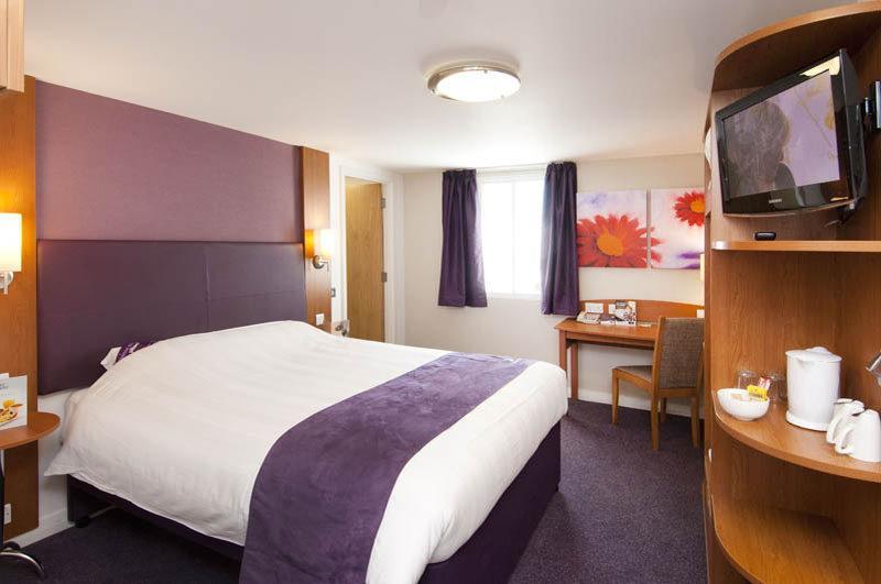 Premier Inn Inverness West Dış mekan fotoğraf