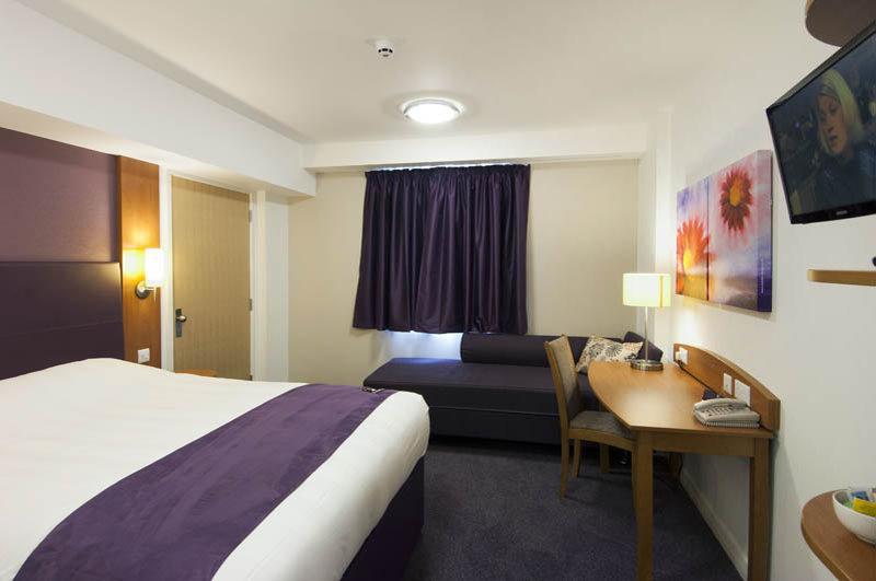 Premier Inn Inverness West Dış mekan fotoğraf